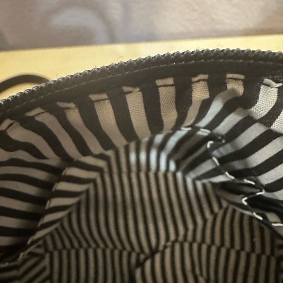 NWOT LUV Betsey by Betsey Johnson Rose Bag - Picture 8 of 9